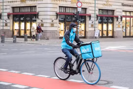 Dịch COVID-19: Đức chính thức phong tỏa toàn phần từ ngày 16/12