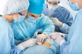 Vết loét đề nghị phẫu thuật dự phòng ung thư