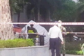 Người phụ nữ rơi lầu chung cư tử vong ở TP.HCM