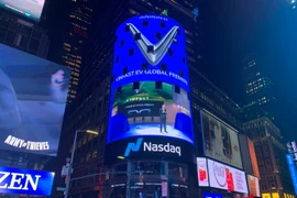 Tự hào hình ảnh VinFast toả sáng trên Quảng trường Thời đại New York