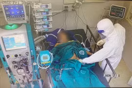 Sản phụ nguy kịch vì không tiêm vắc xin