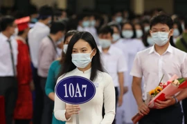 [NÓNG]: TP.HCM đưa ra phương án hỗ trợ hàng chục ngàn học sinh thiếu điều kiện học trực tuyến