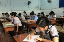 Điểm thi lớp 10 tại TPHCM: 50% bài thi môn Anh văn và Toán dưới trung bình