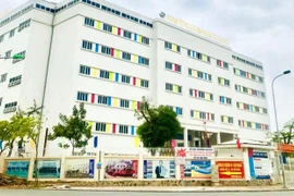 Yêu cầu Công ty Gia Bảo tạm dừng cung cấp thực phẩm cho nhà trường