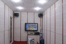 Thạch cao tiêu âm giúp âm thanh trong hơn