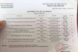 Chánh án mây mưa với nữ kế toán tại phòng làm việc sẽ xử vụ hiếp dâm