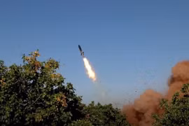 Đấu pháo quyết liệt giữa Quân đội Syria và lực lượng khủng bố Al-Qaeda