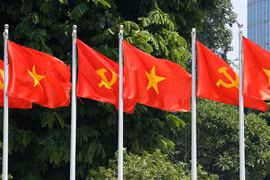 Hà Nội: Cờ Tổ quốc đỏ rực khắp phố phường mừng ngày Quốc Khánh