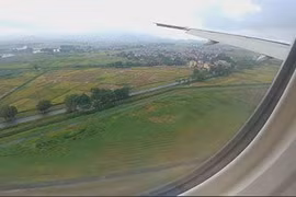 Sân bay Quốc tế Nội Bài đã khai thác bình thường và tạm đóng cửa 1 đường băng