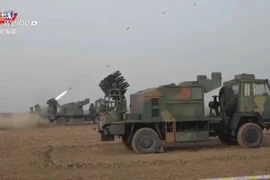 Trung Quốc phát triển pháo phản lực cỡ nhỏ tạo khói mù chống vũ khí chính xác