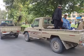 Thủ đô Kabul sụp đổ, Mỹ bắt đầu di tản những người Afghanistan “thân thiện”