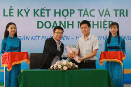 Doanh nghiệp tham gia ký kết hỗ trợ việc làm cho sinh viên Văn Hiến