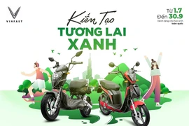 VinFast tặng 50.000 pin xe máy điện cho học sinh - Chung tay "kiến tạo tương lai xanh"