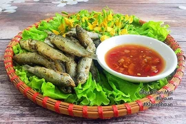 Nên tập thói quen ăn cá từ bé 