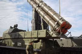 Video: Phòng không Nga tập trận bắn đạn thật quy mô lớn