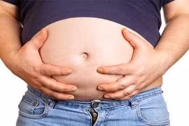 Dương vật chôn vùi vì quá béo