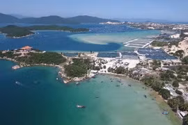 Khu kinh tế Vân Phong sẽ là Trung tâm dịch vụ, du lịch biển quốc tế