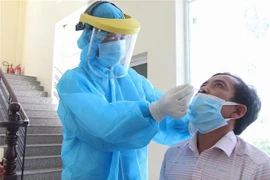 Kon Tum: Nhiều người không có nhu cầu nhận lại tiền chênh lệch dịch vụ test COVID-19 