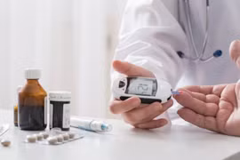 Phối hợp uống thuốc và tiêm insulin 
