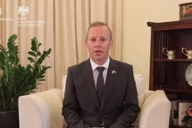 Đại sứ Anh: Không thể tưởng tượng cảm giác mất người thân ở xa quê hương như vậy