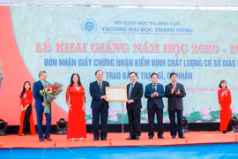 Đại học Thành Đông trao tặng 50 suất học bổng toàn phần cho học sinh có hoàn cảnh khó khăn