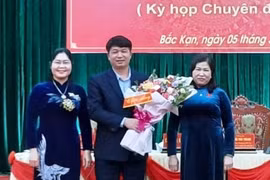 Giám đốc Sở được bầu giữ chức Phó Chủ tịch HĐND tỉnh