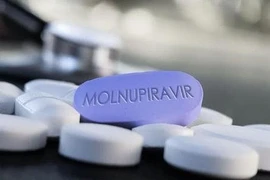 Giá thuốc điều trị COVID-19 của 3 công ty sản xuất t tại Việt Nam là bao nhiêu?