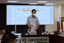 Phó Trưởng ban Chỉ đạo phòng, chống dịch Covid-19 TPHCM - Phạm Đức Hải phát biểu tại buổi họp báo.