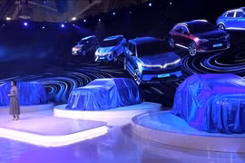 Vinfast khai tử xe xăng