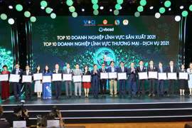 Vinamilk 6 lần liên tiếp được vinh danh trong top 10 doanh nghiệp phát triển bền vững nhất Việt Nam năm 2021.