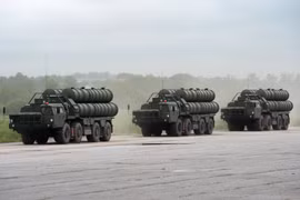 Cuối năm 2021, Ấn Độ nhận trung đoàn tên lửa S-400 đầu tiên