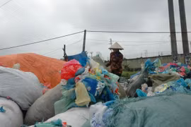 Giải bài toán ô nhiễm môi trường từ rác thải nhựa 