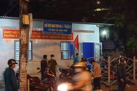 Lực lượng chức năng điều tra vụ việc.