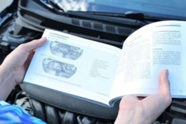 Vì sao rất ít người đọc sách hướng dẫn sử dụng ô tô trước lần đầu lái xe?