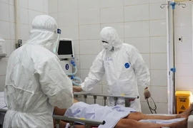 Nhiều bệnh nhân COVID-19 suy thận, chạy thận nhân tạo được chữa khỏi