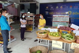 Ưu tiên tiếp tế hàng tiêu dùng thiết yếu đến vùng dịch TP.HCM