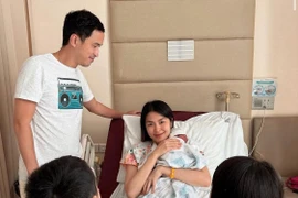 Dàn sao nô nức chúc mừng Tăng Thanh Hà, có người năm mơ thấy trước sự việc