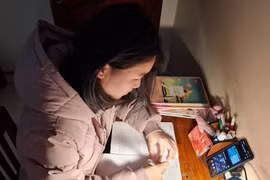 Trường học thuộc vùng cam Hà Nội chuyển học trực tuyến hoàn toàn từ 7/3