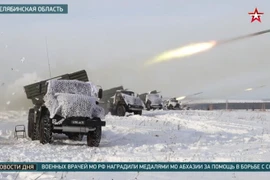 Video Quân đội Nga và các nước đồng minh diễn tập chiến đấu 