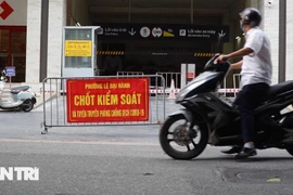 Hà Nội phong tỏa tạm thời Vincom Bà Triệu do ghi nhận ca nghi mắc Covid-19