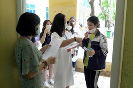 Gợi ý đáp án môn Toán vào lớp 10 Hà Nội 