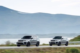 Range Rover Sport SVR vượt địa hình ngoạn mục để đuổi theo điệp viên James Bond.