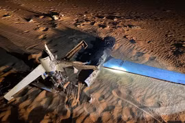 Houthi tiến hành Chiến dịch Bão tạp Yemen II, sử dụng UAV và tên lửa tấn công cả UAE và Ả rập Xê út