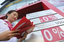 Đề xuất sửa luật để ép hạ lãi suất tiền gửi là phi lý