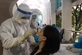 3.629 người có nguy cơ cao trong cộng đồng ở Hà Nội xét nghiệm âm tính với SARS-CoV-2