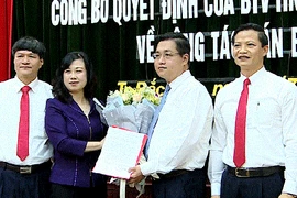 Bố làm Bí thư Tỉnh ủy, con được chỉ định làm Bí thư Thành ủy có đúng không?