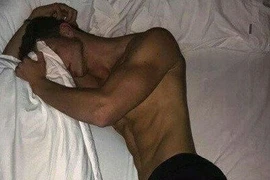 Say nóng trong nhà vì không bật điều hòa