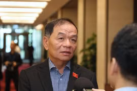 Từ vụ việc kêu gọi từ thiện của Thủy Tiên, Đại biểu Quốc hội đề xuất xem xét sửa luật