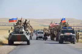 "Chiến tranh đâm húc" giữa Quân cảnh Nga và Quân đội Mỹ tại đông bắc Syria