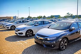 Infographics: Lượng ô tô nhập khẩu vào Việt Nam mới nhất